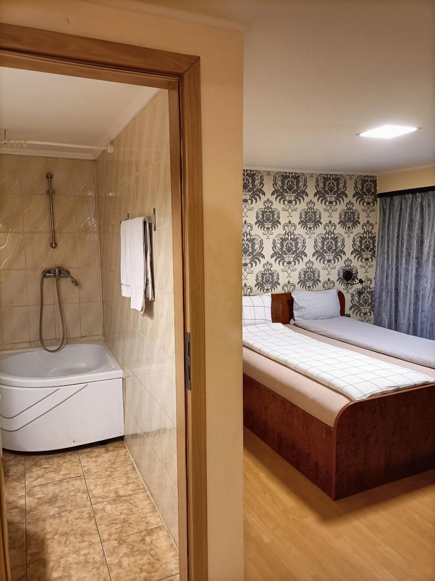 Casa Heidi Hotel Timisoara Bagian luar foto