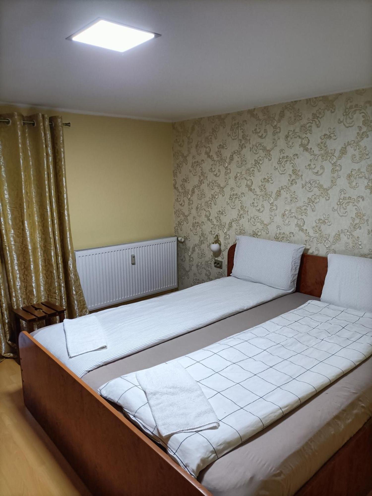 Casa Heidi Hotel Timisoara Bagian luar foto