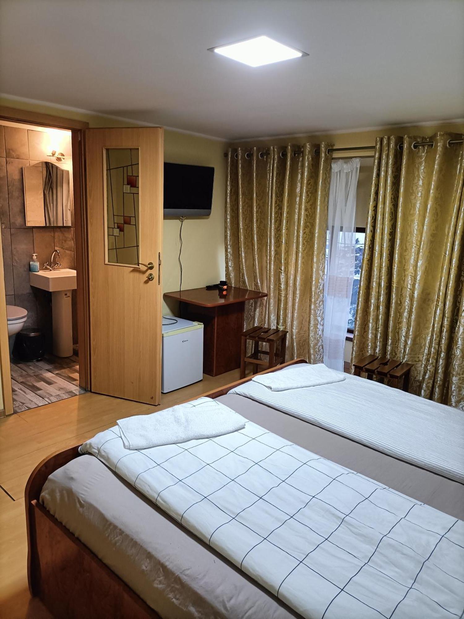Casa Heidi Hotel Timisoara Bagian luar foto