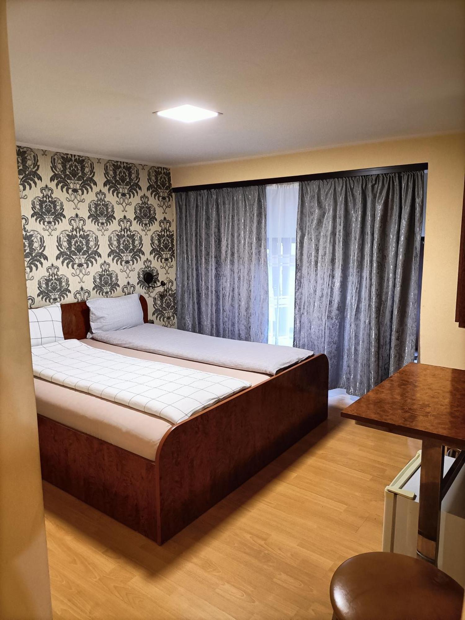 Casa Heidi Hotel Timisoara Bagian luar foto