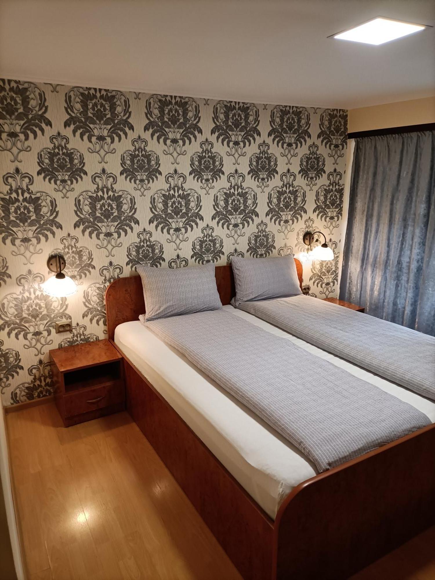 Casa Heidi Hotel Timisoara Bagian luar foto