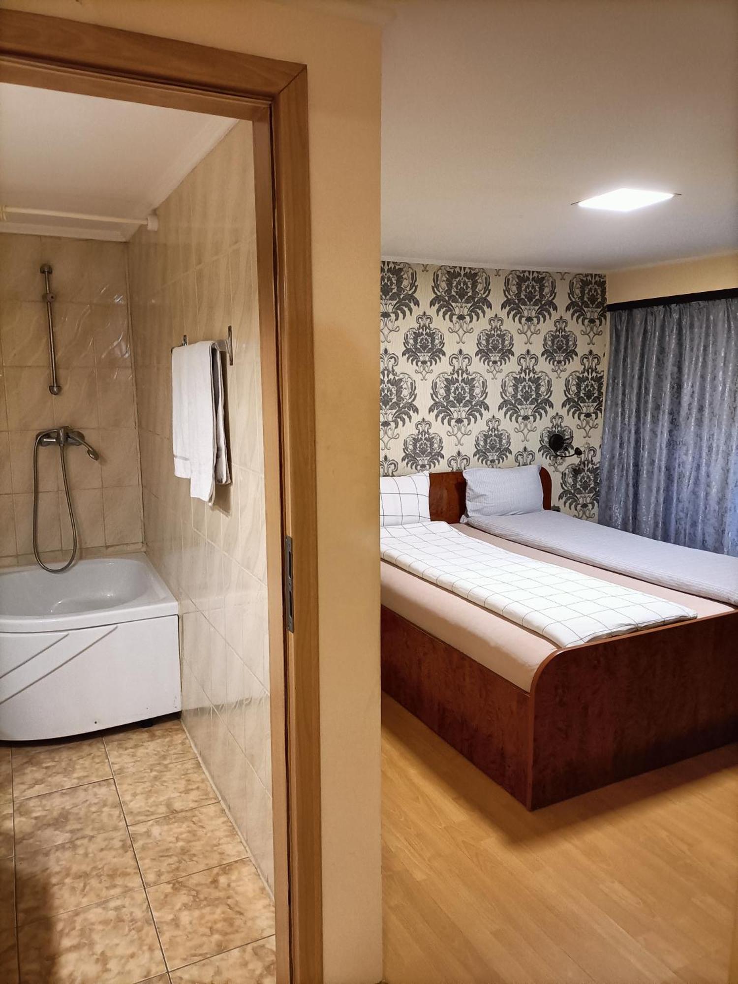 Casa Heidi Hotel Timisoara Bagian luar foto